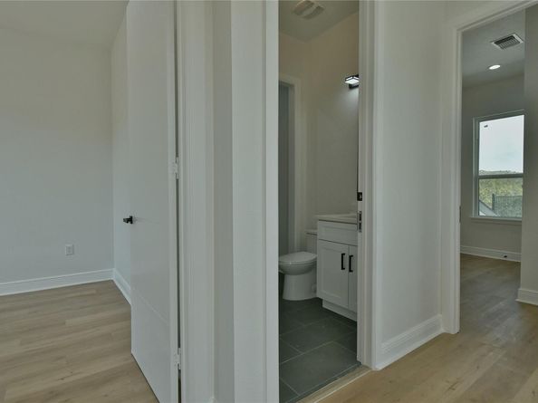 7706 Dakota CIR, Lago Vista TX 78645