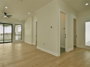 7706 Dakota CIR, Lago Vista TX 78645