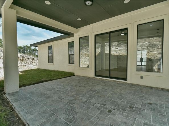 7706 Dakota CIR, Lago Vista TX 78645
