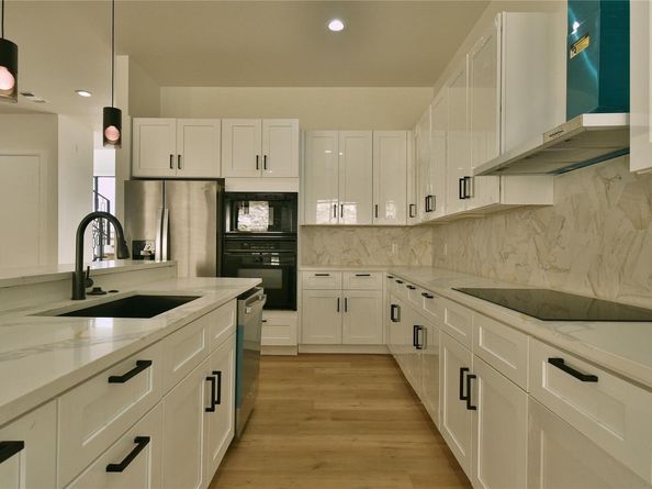 7706 Dakota CIR, Lago Vista TX 78645