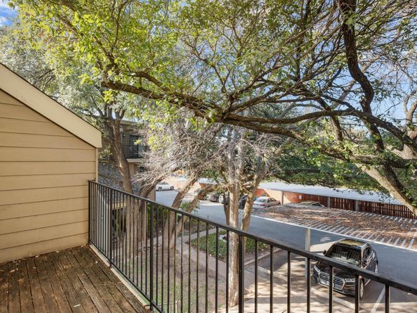 1135 Barton Hills DR 138, Austin TX 78704