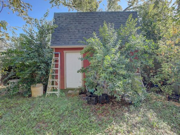 905 S Walnut ST, Georgetown TX 78626