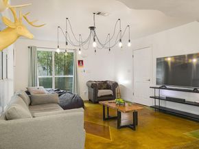 1007 E 8th ST, Austin TX 78702