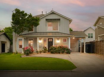 5607 Roosevelt Ave