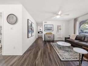 8210 Bent Tree RD 118, Austin TX 78759
