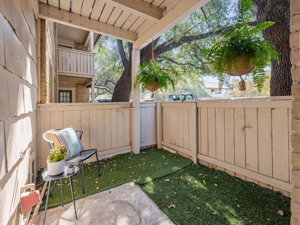 8210 Bent Tree RD 118, Austin TX 78759