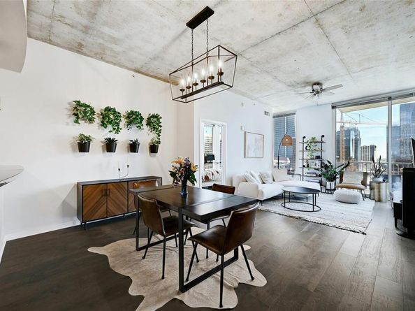 360 Nueces ST 1809, Austin TX 78701
