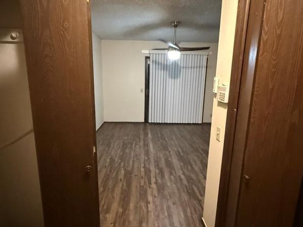 907 E Meadowmere LN, Austin TX 78758