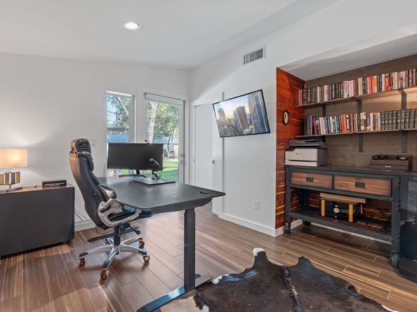 412 Ridgewood RD, West Lake Hills TX 78746