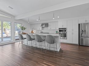412 Ridgewood RD, West Lake Hills TX 78746