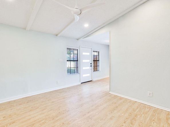 6100 Calmar CV, Austin TX 78721