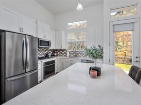 432 Cartwheel BND, Austin TX 78738