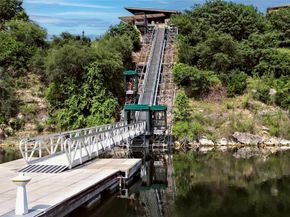 432 Cartwheel BND, Austin TX 78738