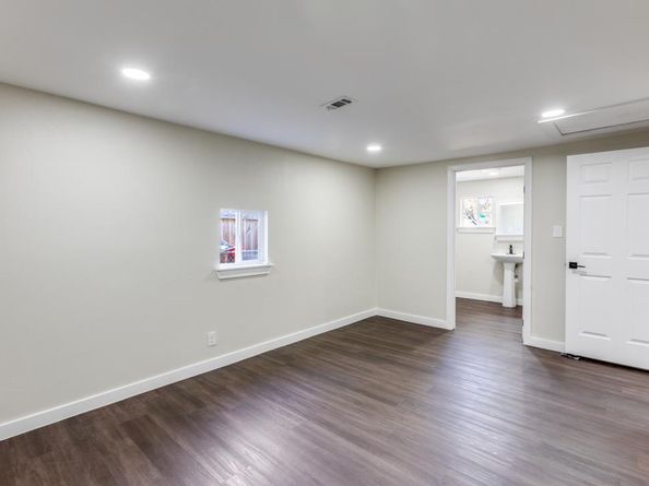 1118 Spur ST, Austin TX 78721