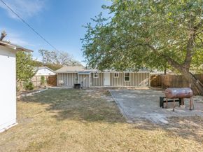 1118 Spur ST, Austin TX 78721