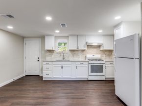 1118 Spur ST, Austin TX 78721