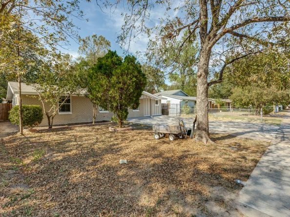 1118 Spur ST, Austin TX 78721