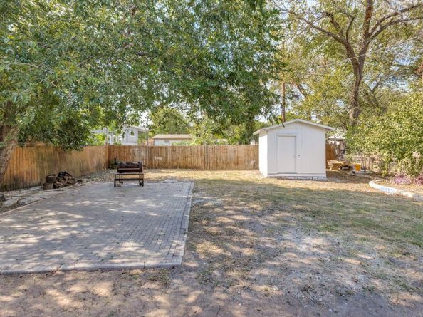 1118 Spur ST, Austin TX 78721