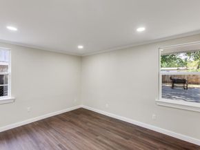 1118 Spur ST, Austin TX 78721