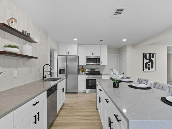6106 Bridlington CIR, Austin TX 78745