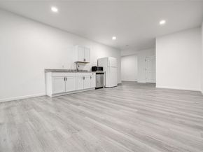 428 Seawind ST, Lakeway TX 78734