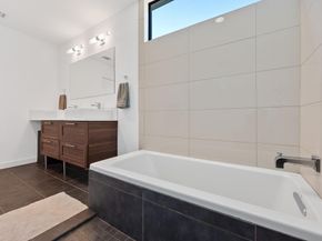 1005 Cardinal LN B, Austin TX 78704