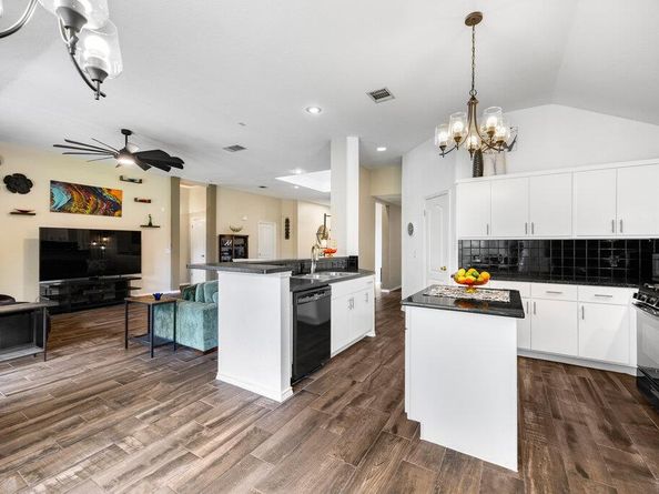 14811 Bescott DR, Austin TX 78728