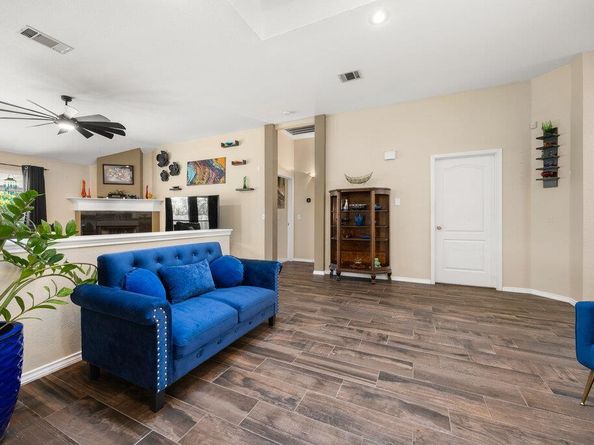 14811 Bescott DR, Austin TX 78728