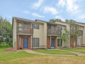 1815 River Crossing CIR A, Austin TX 78741