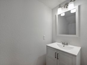 1815 River Crossing CIR A, Austin TX 78741