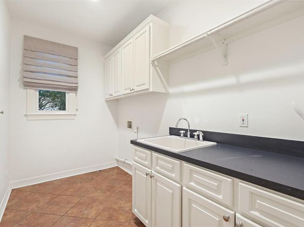 127 Roberts CIR, Georgetown TX 78633