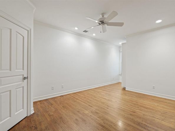 127 Roberts CIR, Georgetown TX 78633