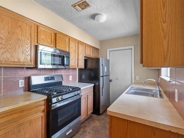 1431 Salem Meadow CIR, Austin TX 78745