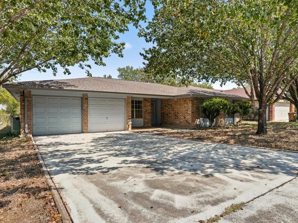 1431 Salem Meadow CIR, Austin TX 78745