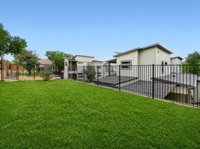 1126 Lott Ave B, Austin TX 78721