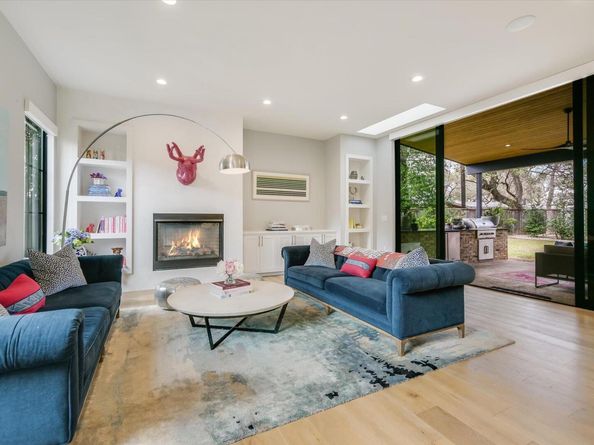 2311 Westoak DR, Austin TX 78704