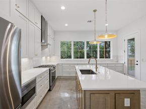 18303 Lake Oaks DR, Jonestown TX 78645
