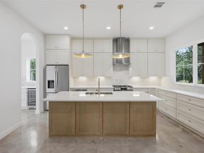 18303 Lake Oaks DR, Jonestown TX 78645