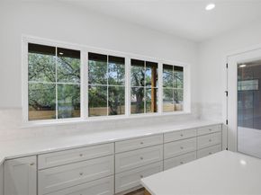 18303 Lake Oaks DR, Jonestown TX 78645
