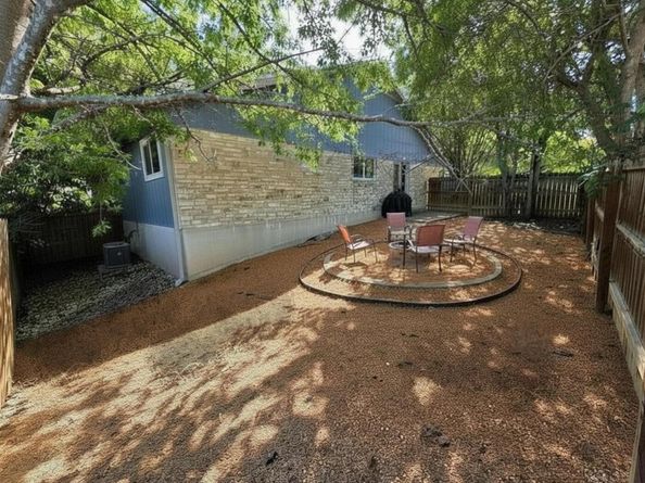 11815 Lochridge DR B, Austin TX 78758