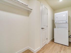 1120 Spur ST, Austin TX 78721