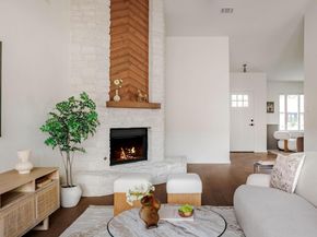7902 Doncaster DR, Austin TX 78745