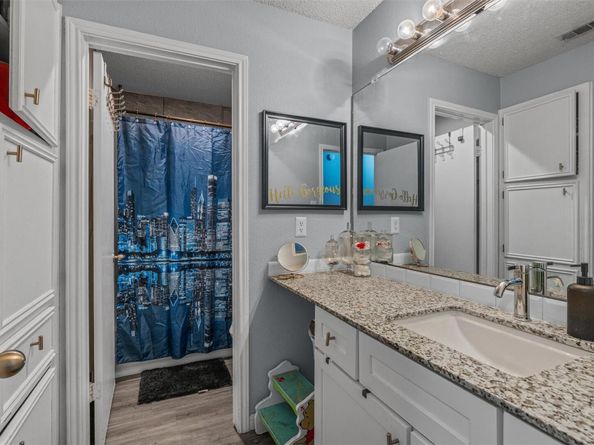 212 Tamara DR A & B, Georgetown TX 78628