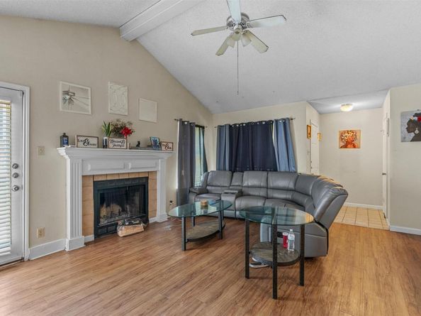 212 Tamara DR A & B, Georgetown TX 78628