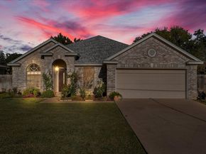 302 Debora DR, Georgetown TX 78628