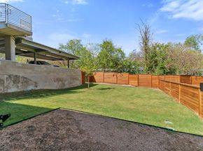 100 Mockingbird LN 205, Austin TX 78745