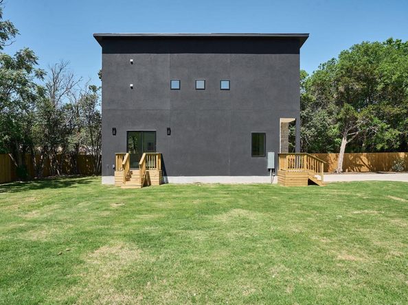 2611 Davis LN 2, Austin TX 78745