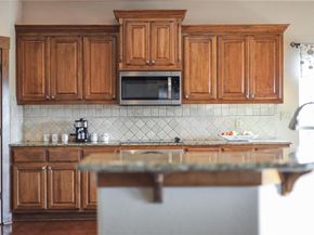 700 Augusta CIR N, Point Venture TX 78645