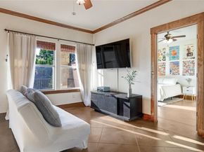 700 Augusta CIR N, Point Venture TX 78645