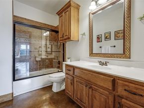 700 Augusta CIR N, Point Venture TX 78645